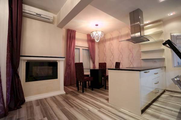 two bedroom apartment lux with garage